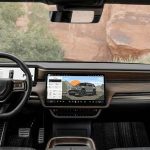 Rivian Fokus Kembangkan Sistem Hands-Free Assist 2025–2026