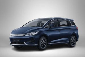 BYD M6 PHEV Uji Jalan Di Indonesia, Peluncuran Varian Hybrid