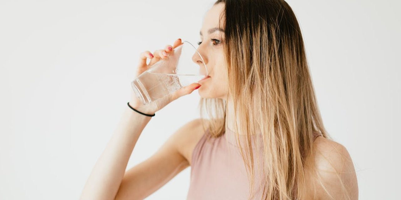 Tanda Tubuh Kekurangan Cairan Yang Wajib Dibatalkan Puasanya