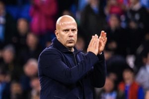 Arne Slot Ungkap Penyebab Performa Liverpool Kurang Konsisten