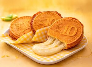 Cheese Coin Cake: Jajanan Viral Dengan Efek Keju Molor