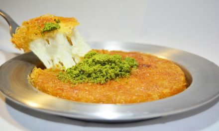 Kunafa Turki, Pastri Garing Berlapis Keju Dan Siraman Sirup Gula