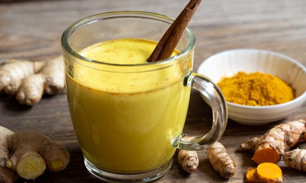 Ramuan Golden Milk Kunyit Kini Jadi Minuman Tren Pagi Hari