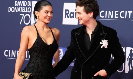 Kylie Jenner Dan Timothée Chalamet Kembali Curi Perhatian