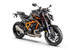 KTM 1390 Super Duke R: Naked Bike 190 HP Resmi Mengaspal