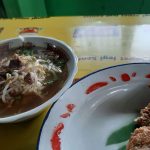 Menikmati Soto Kwali Daging Sapi Dengan Aneka Sundukan
