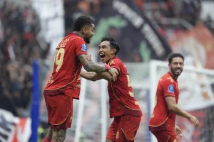 Persija Pesta Tiga Gol Tanpa Balas Saat Jamu Semen Padang